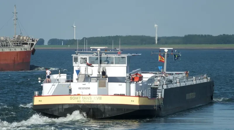 SOMTRANS XVII Tanker IMO 9230799 photo 3