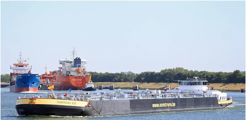 SOMTRANS XVII Tanker IMO 9230799 photo 7