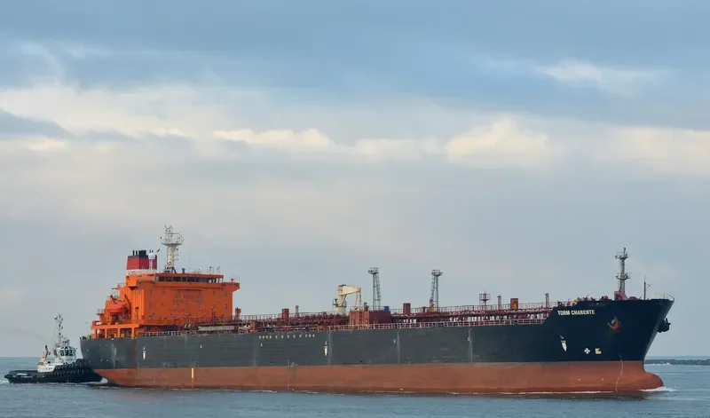 EXPLORINDO 1 Tanker IMO 9230854 photo 2