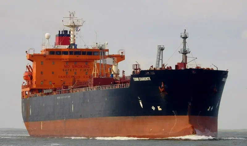 EXPLORINDO 1 Tanker IMO 9230854 photo 9