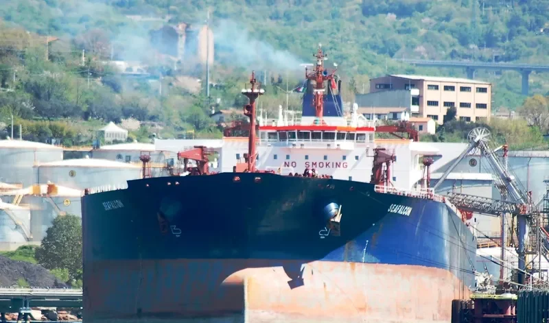 SEAFALCON Tanker IMO 9231212 photo 3