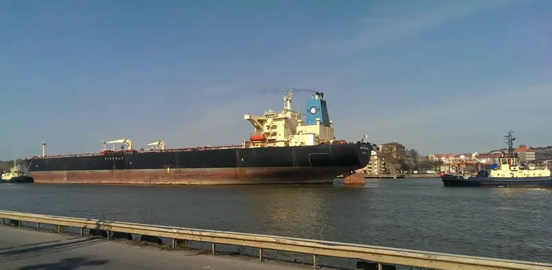 EMERALD Tanker IMO 9231224 photo 7