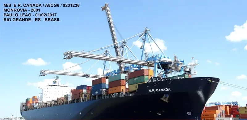 E.R.CANADA Container Ship IMO 9231236 photo 7