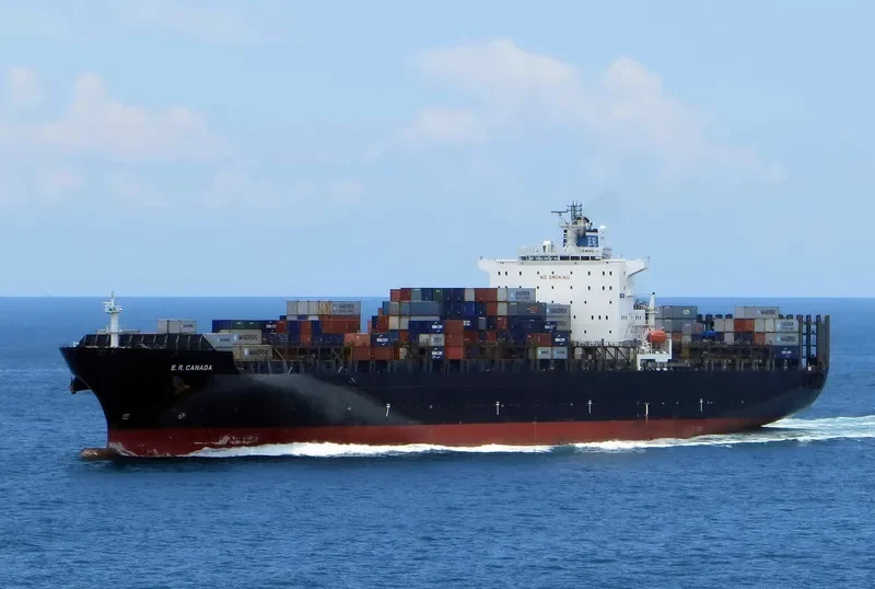 E.R.CANADA Container Ship IMO 9231236 photo 10