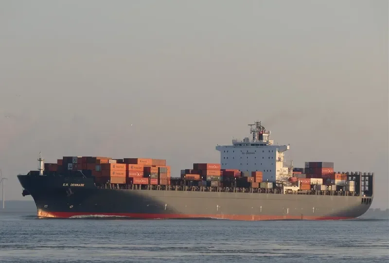 E.R.DENMARK Container Ship IMO 9231250 photo 9