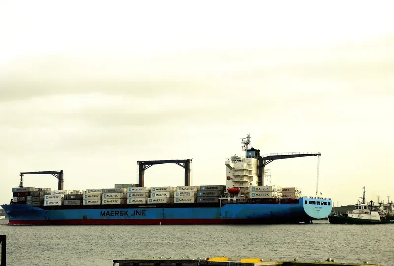 MAERSK NEWBURY Container Ship IMO 9231470