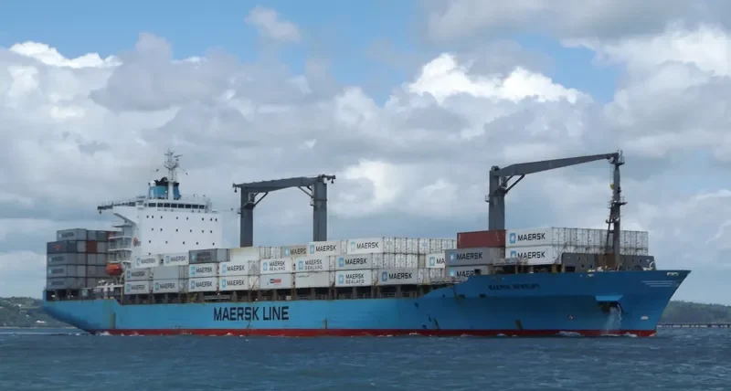 MAERSK NEWBURY Container Ship IMO 9231470 photo 9
