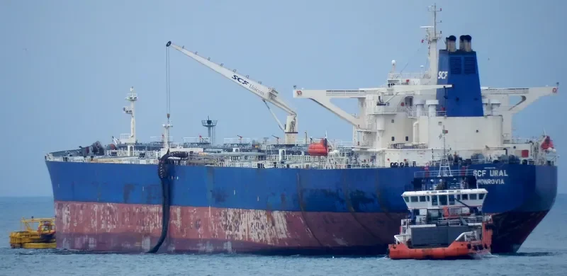 SCF URAL Tanker IMO 9231509 photo 4