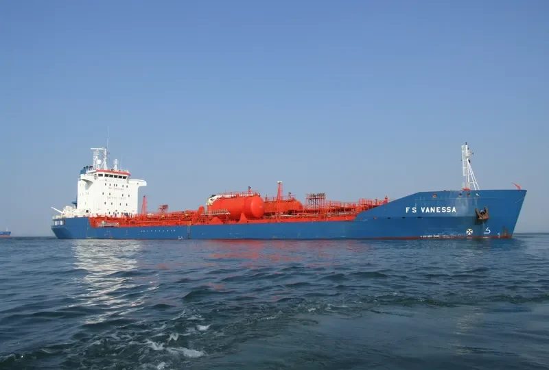 LEVANTO Tanker IMO 9231602 photo 3