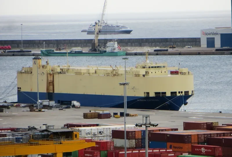 MODERN EXPRESS Ro-Ro IMO 9231688