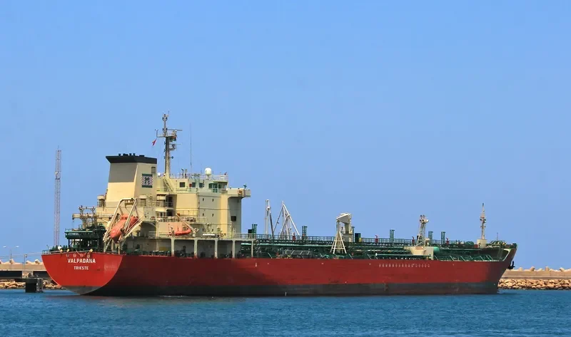 ELOHIM Tanker IMO 9231690 photo 2