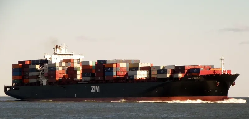 ZIM VIRGINIA Container Ship IMO 9231808 photo 10