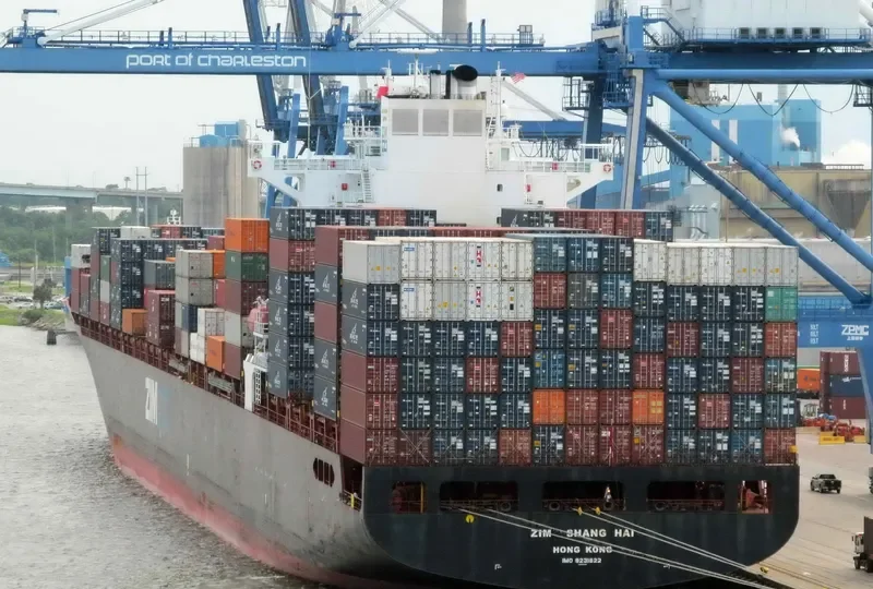 ZIM SHANGHAI Container Ship IMO 9231822 photo 6