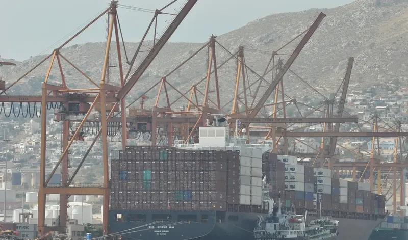 ZIM SHANGHAI Container Ship IMO 9231822 photo 10