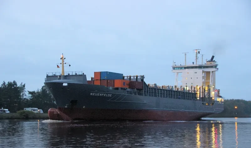 NEUENFELDE Container Ship IMO 9231846 photo 5