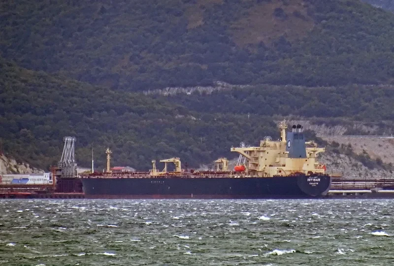 VENICE Tanker IMO 9231901 photo 8