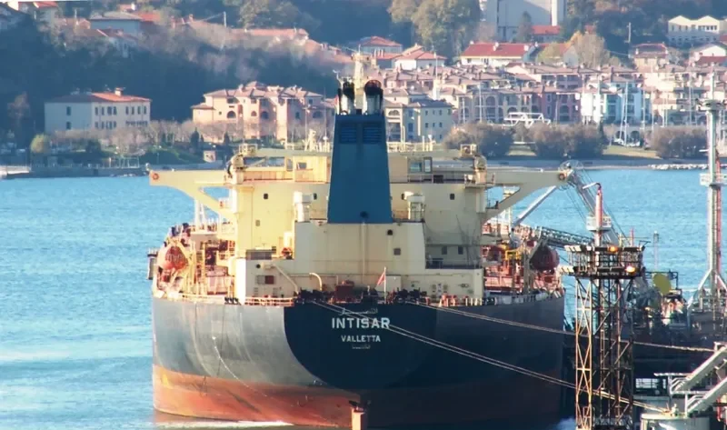 VENICE Tanker IMO 9231901 photo 9