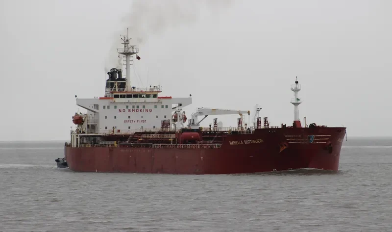 MARIELLA BOTTIGLIERI Tanker IMO 9232022 photo 4