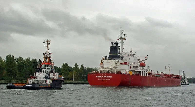 MARIELLA BOTTIGLIERI Tanker IMO 9232022 photo 8