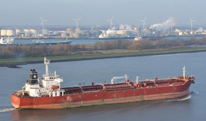 GHETTY BOTTIGLIERI Tanker IMO 9232034 photo 4
