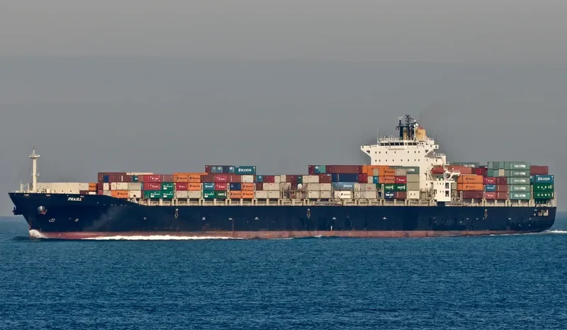 PRAHA Container Ship IMO 9232072 photo 3