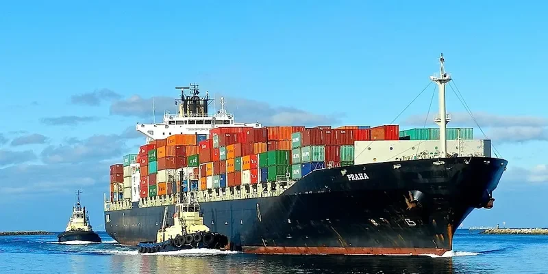 PRAHA Container Ship IMO 9232072 photo 8