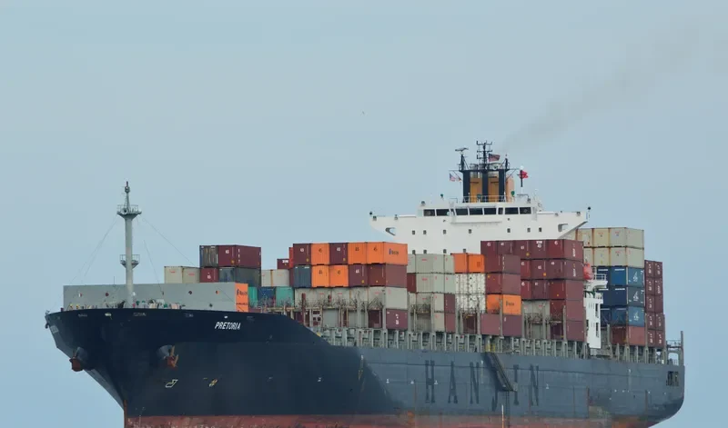 ZHONG GU JI LIN Container Ship IMO 9232113 photo 4