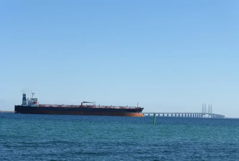 JADE Tanker IMO 9232606 photo 3