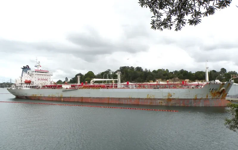 DA QING 451 Tanker IMO 9232709 photo 4