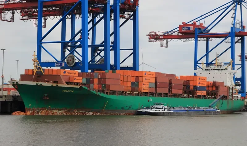 COLETTE Container Ship IMO 9232761 photo 9