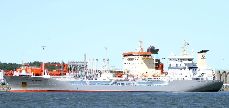 TERNHAV Tanker IMO 9232955 photo 7
