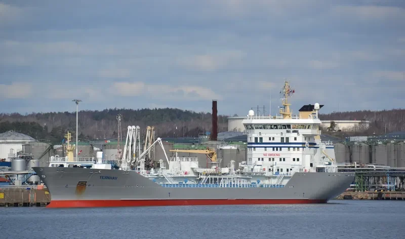 TERNHAV Tanker IMO 9232955 photo 9