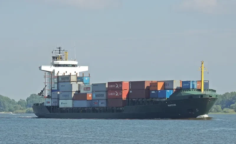 KAMOKUIKI Container Ship IMO 9232979 photo 10