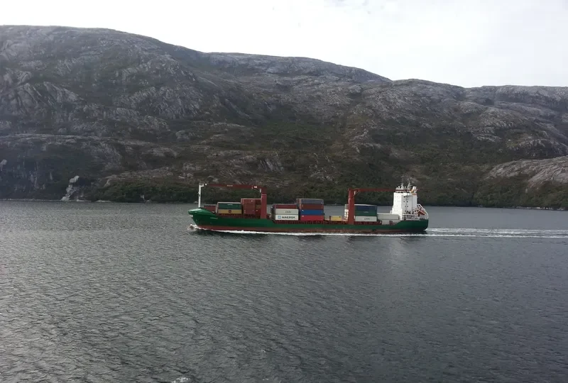 COPIHUE Container Ship IMO 9232981 photo 7