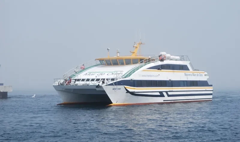 MAR VIGO Passenger Ship IMO 9233131 photo 3