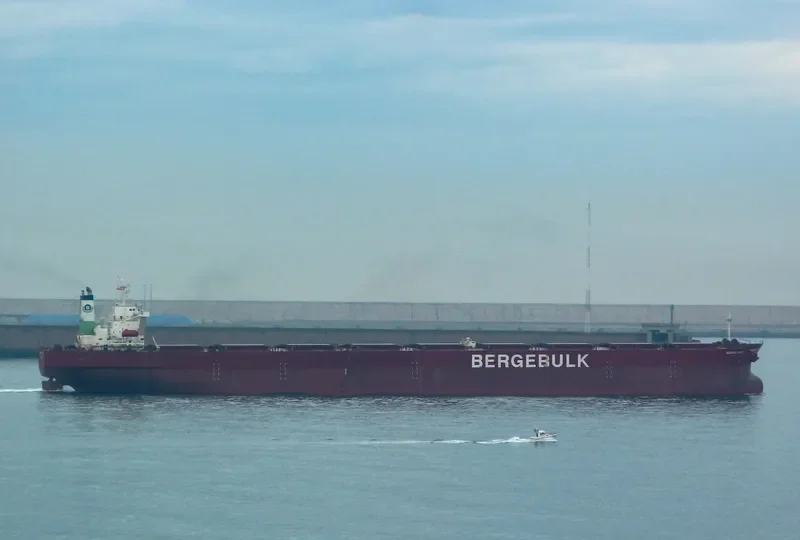 BERGE APO Bulk Carrier IMO 9233337 photo 5
