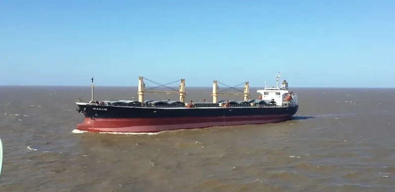IRAKLIS Bulk Carrier IMO 9233430 photo 6