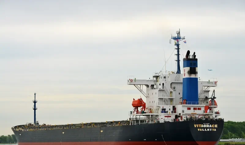 HONG RUN 6 Bulk Carrier IMO 9233583 photo 3