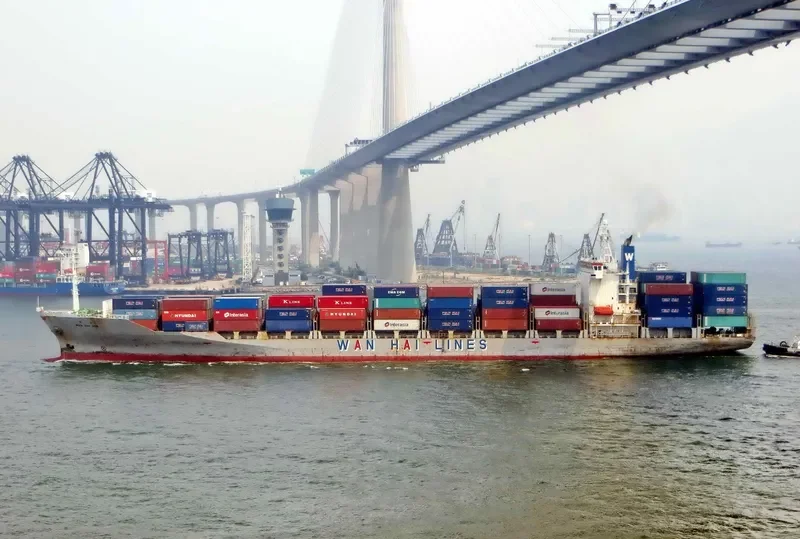 WAN HAI 266 Container Ship IMO 9233636 photo 2