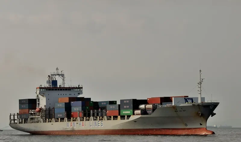 WAN HAI 267 Container Ship IMO 9233648 photo 8