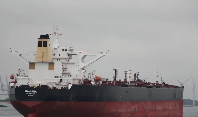 VETER Tanker IMO 9233739 photo 2