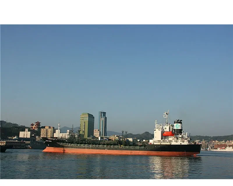 GOLDEN FORTUNE Tanker IMO 9233870 photo 3