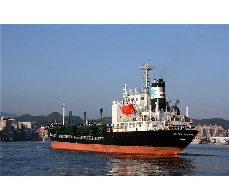 GOLDEN FORTUNE Tanker IMO 9233870 photo 4