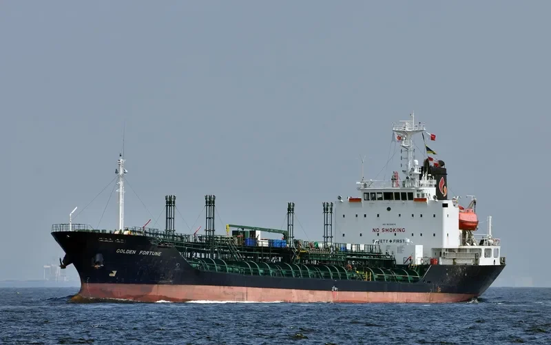 GOLDEN FORTUNE Tanker IMO 9233870 photo 5