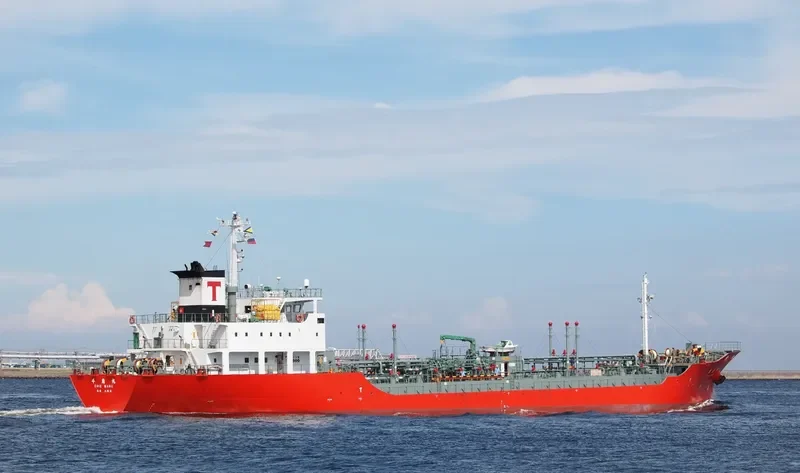 CHIE MARU Tanker IMO 9233935 photo 6