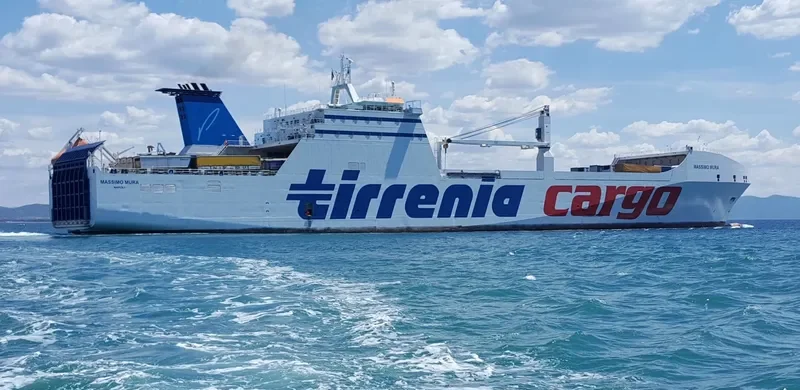 CADENA 3 Ro-Ro IMO 9234094 photo 4