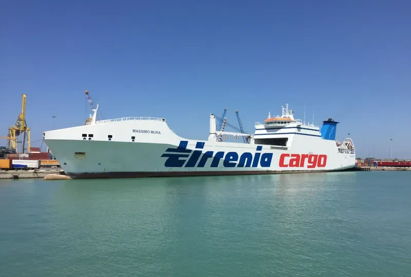 CADENA 3 Ro-Ro IMO 9234094 photo 6