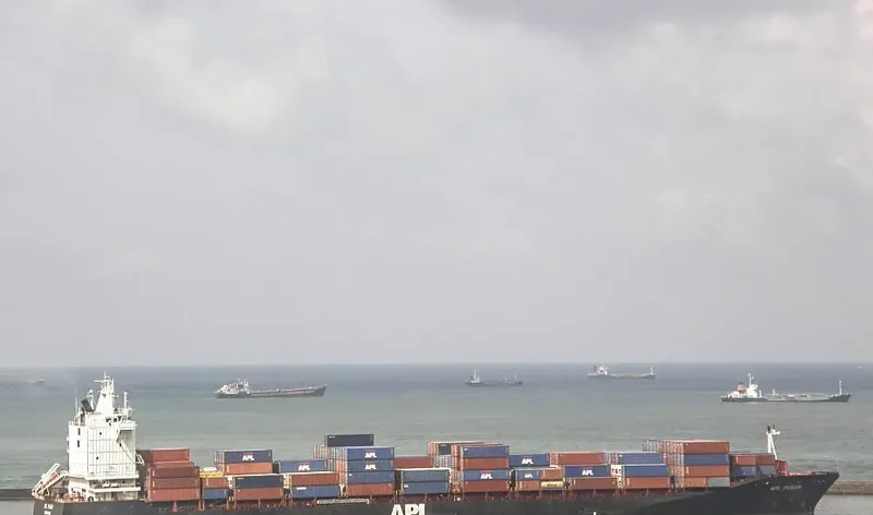 APL PUSAN Container Ship IMO 9234123 photo 3