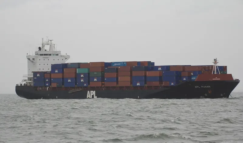 APL PUSAN Container Ship IMO 9234123 photo 9