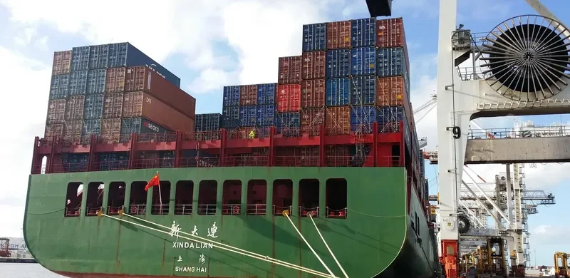 XIN DA LIAN Container Ship IMO 9234331 photo 4